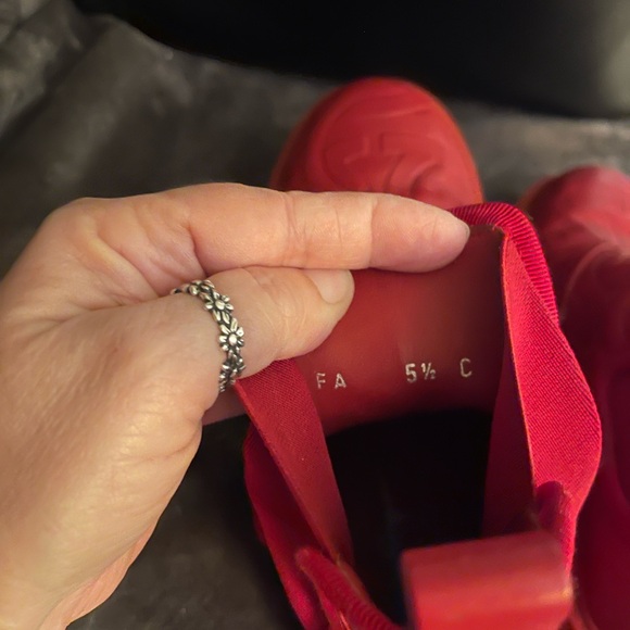 Salvatore Ferragamo pull on boots - Picture 7 of 7